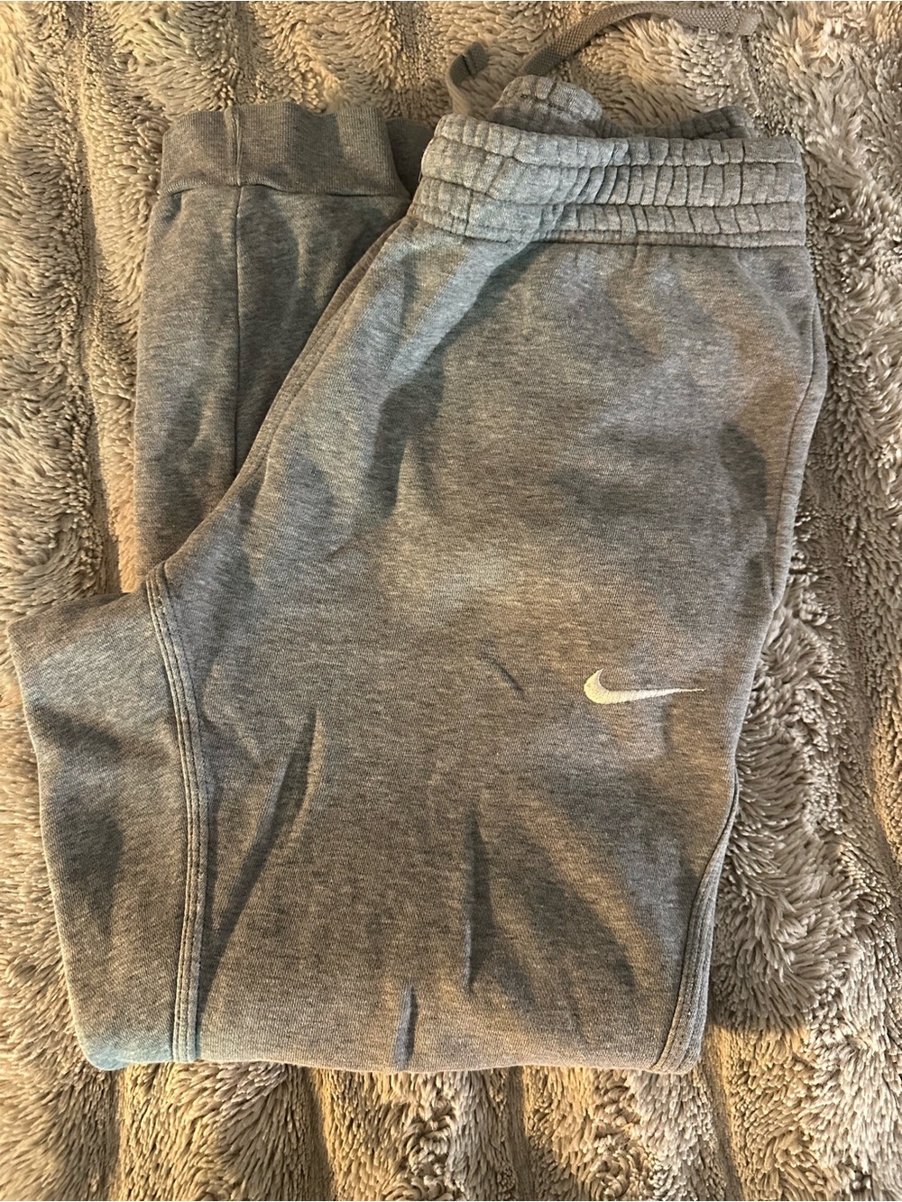 Nike Youth Gray Athletic Jogger Sweatpants